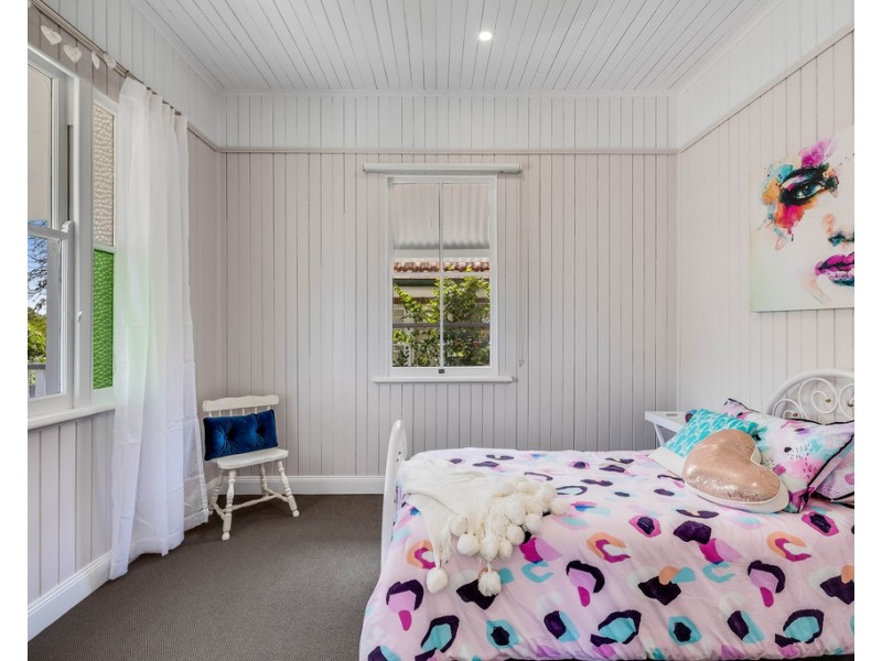 158 Russell Street, Newtown QLD 4350