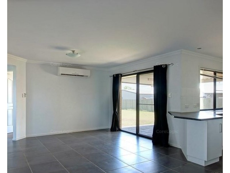 18 MURRAY STREET, Oakey QLD 4401