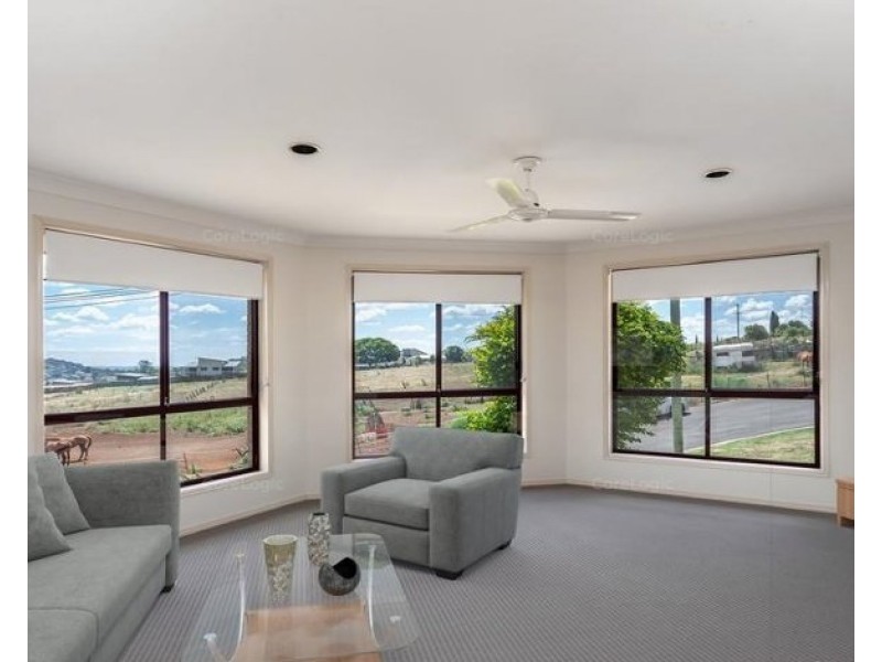 8 WEIR COURT, Harristown QLD 4350
