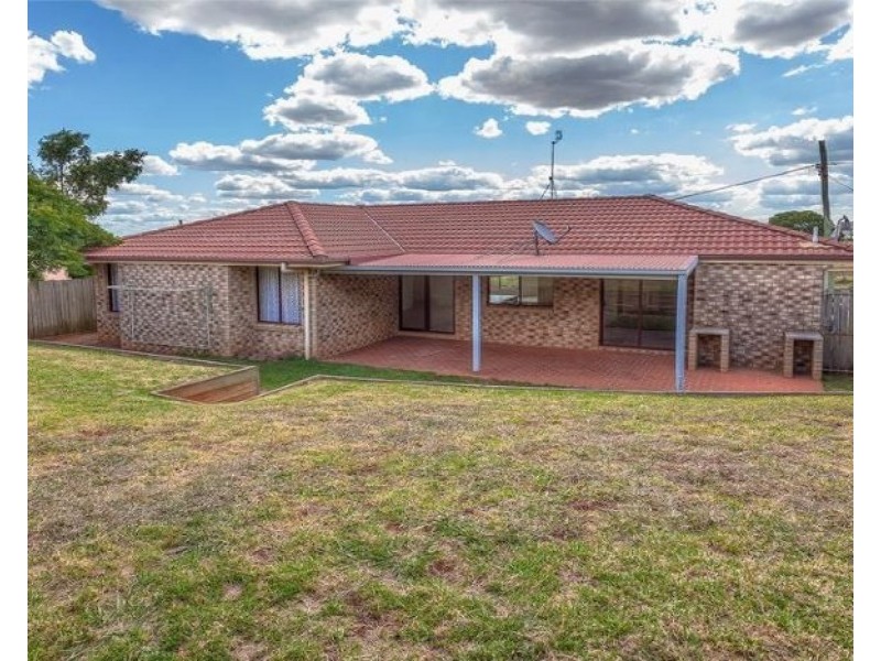 8 WEIR COURT, Harristown QLD 4350