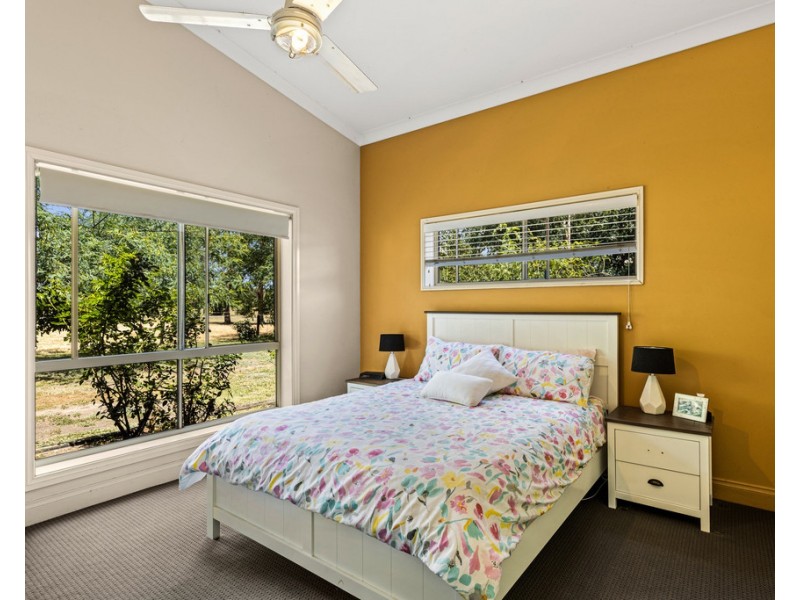 185 Murphys Creek Road, Postmans Ridge QLD 4352