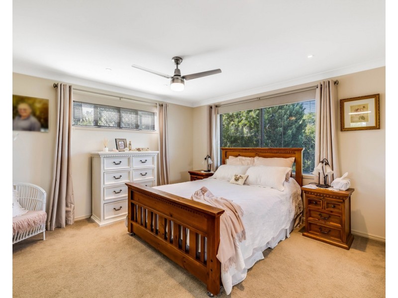 10 Murton Street, Nobby QLD 4360