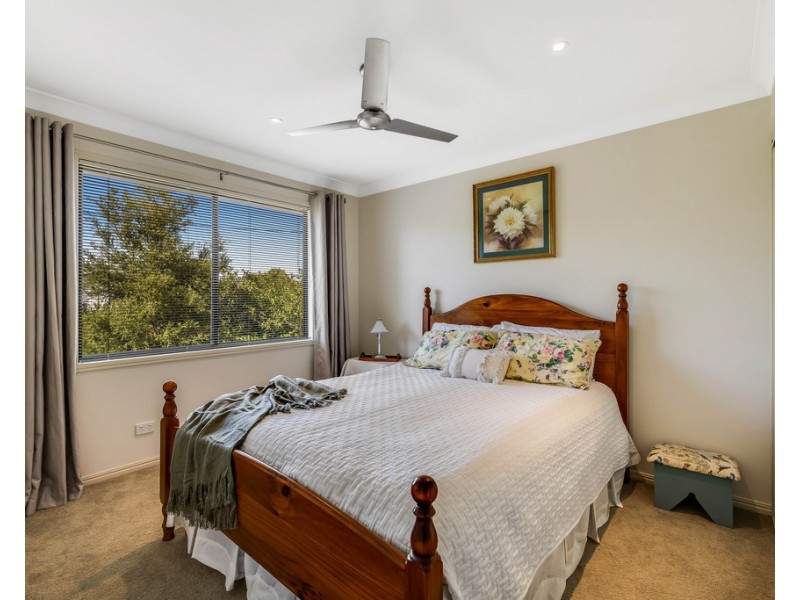 10 Murton Street, Nobby QLD 4360