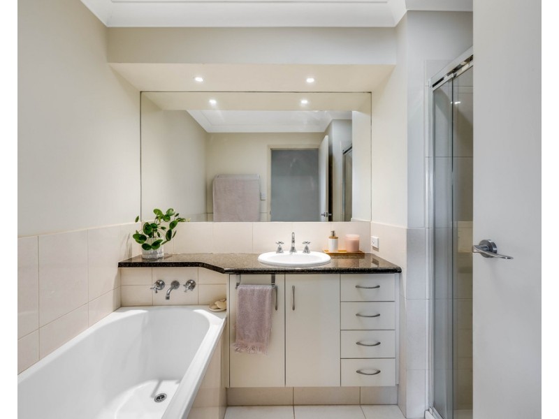 10 Murton Street, Nobby QLD 4360