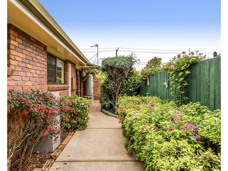 1/185 Ramsay Street, Centenary Heights QLD 4350