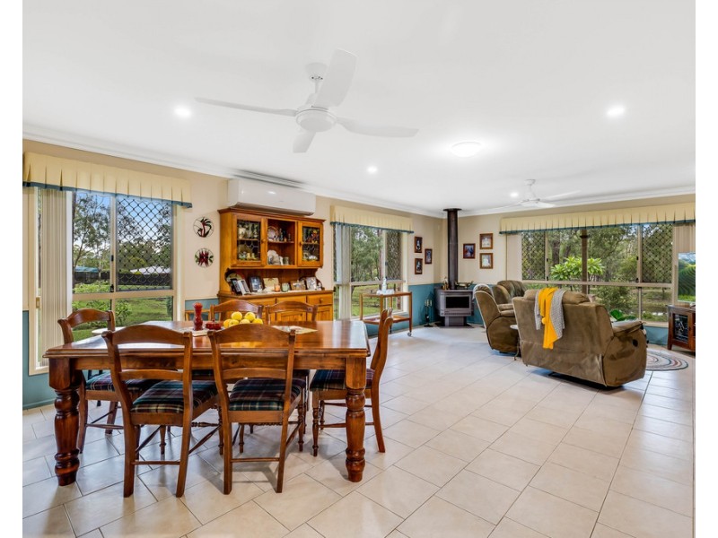 21 Porteus Road, Withcott QLD 4352