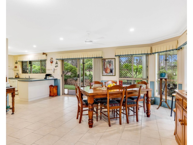21 Porteus Road, Withcott QLD 4352