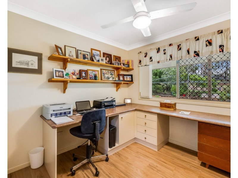 21 Porteus Road, Withcott QLD 4352