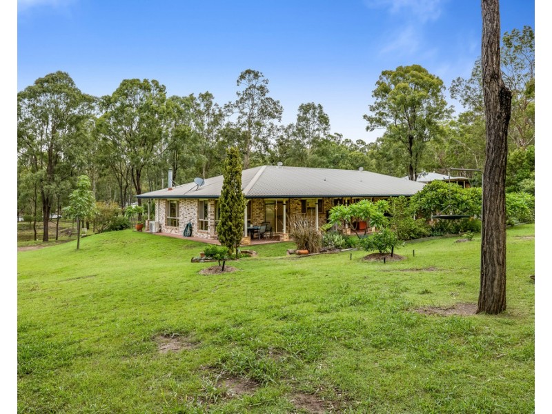 21 Porteus Road, Withcott QLD 4352