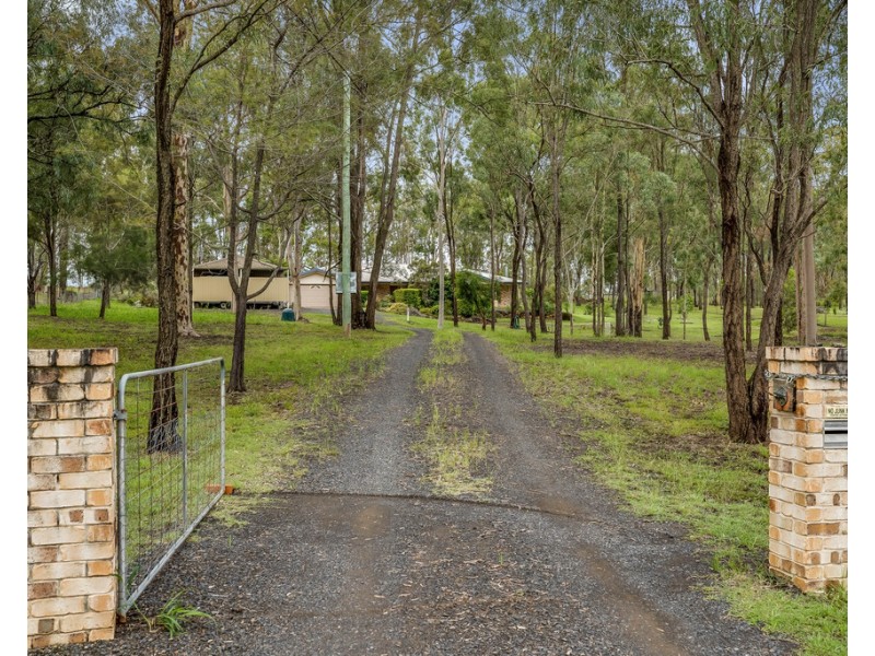 21 Porteus Road, Withcott QLD 4352