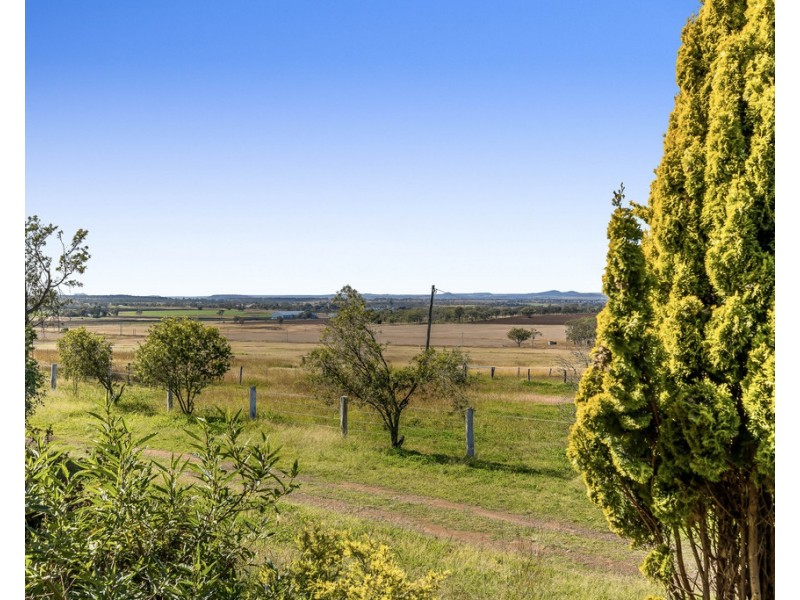 2818 Gore Highway, Southbrook QLD 4363