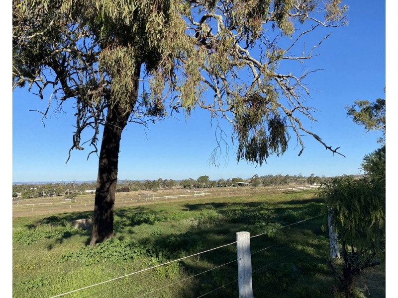 2818 Gore Highway, Southbrook QLD 4363