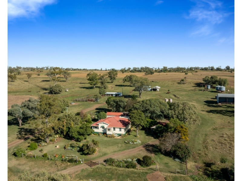 284 Oakey Crosshill Road, Aubigny QLD 4401