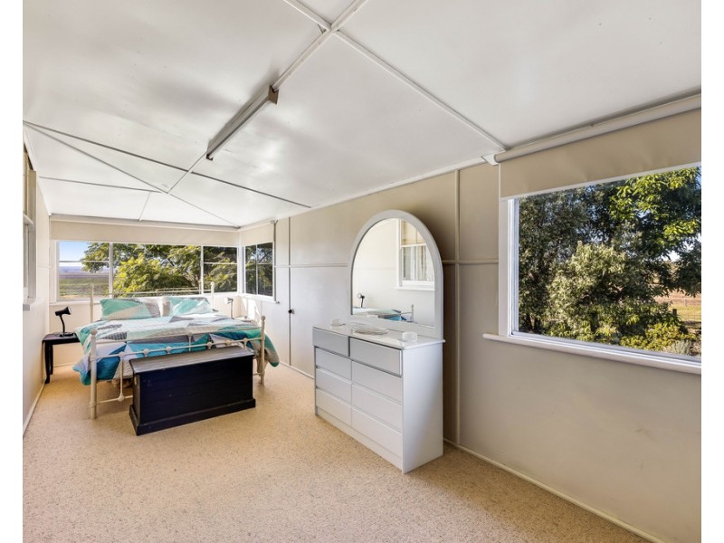 284 Oakey Crosshill Road, Aubigny QLD 4401