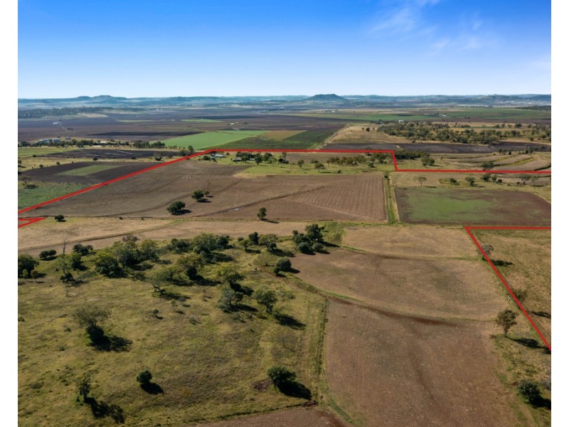 284 Oakey Crosshill Road, Aubigny QLD 4401