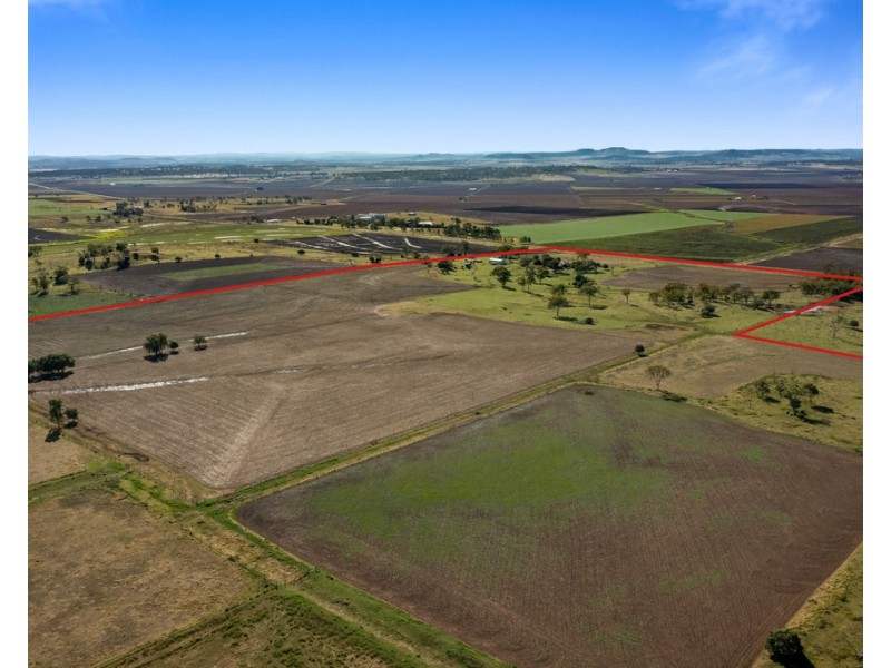 284 Oakey Crosshill Road, Aubigny QLD 4401