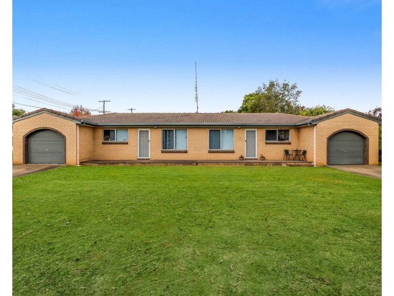 16 Marigold Street, Centenary Heights QLD 4350