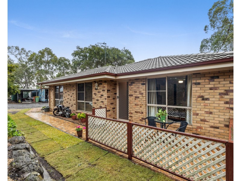 5 Arcane Drive, Gowrie Junction QLD 4352