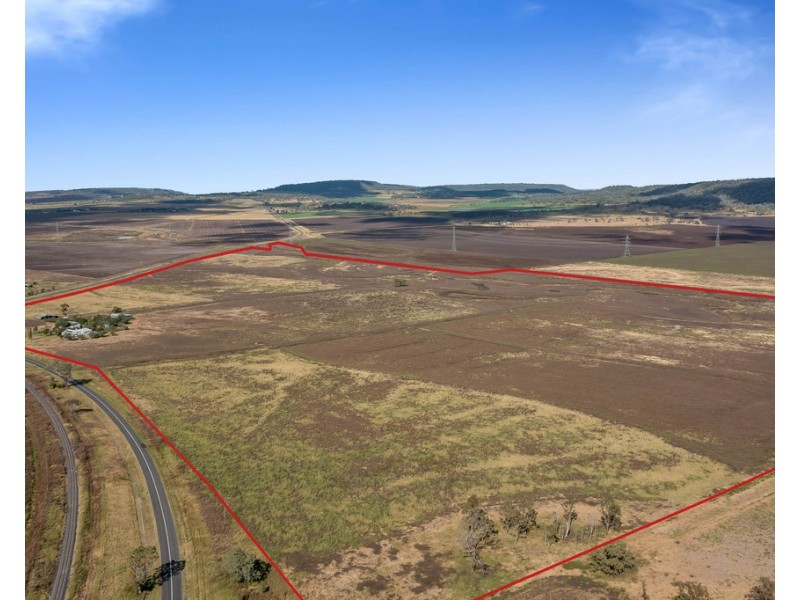 364 Cudmore Road, Cambooya QLD 4358