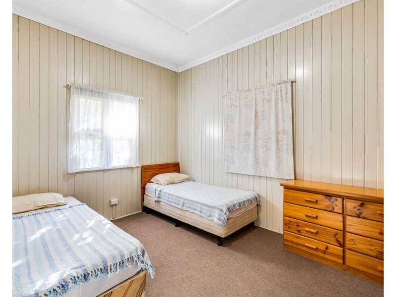 25 Vacy Street, Newtown QLD 4350