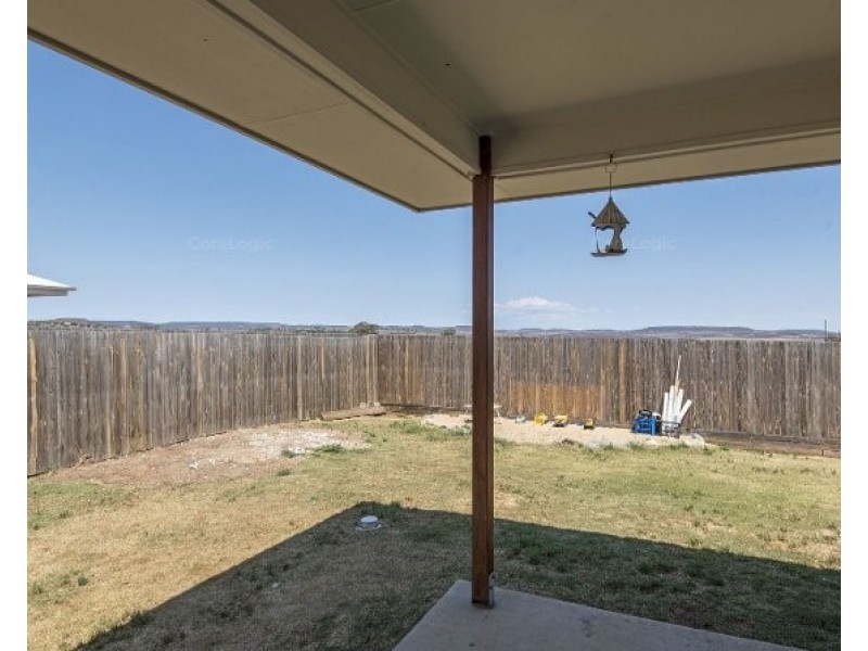 1/22 Kensei Street, Wyreema QLD 4352