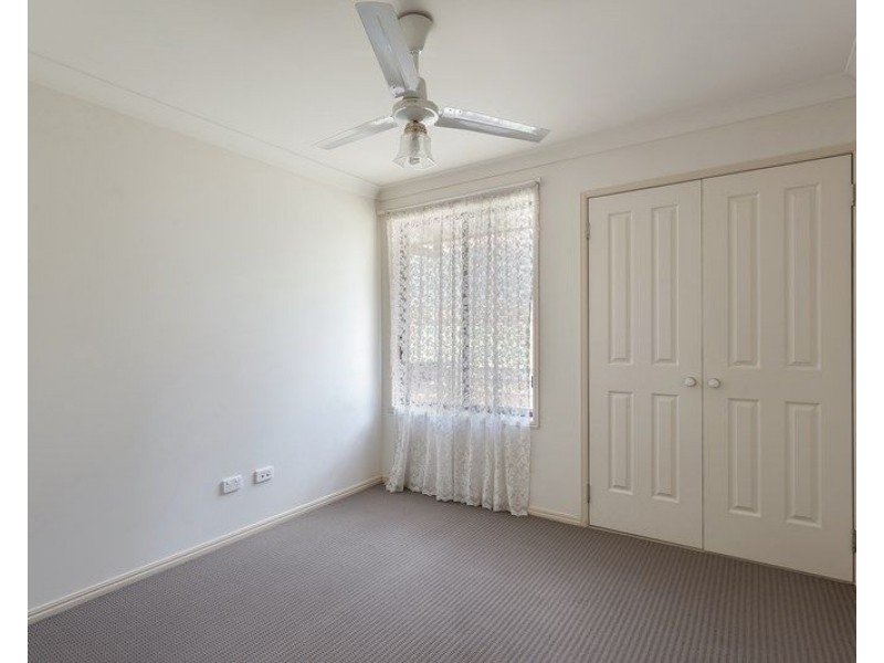8 Weir Court, Harristown QLD 4350