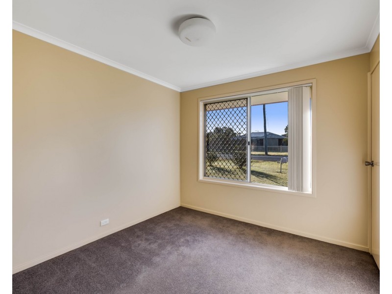 22 Cooper Avenue, Oakey QLD 4401
