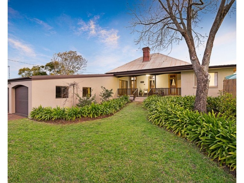 46 Hursley Road, Newtown QLD 4350