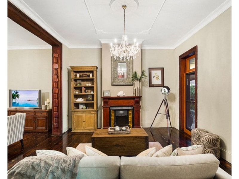 46 Hursley Road, Newtown QLD 4350