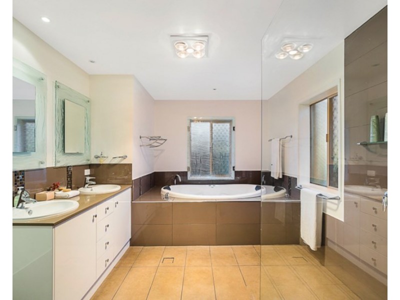 46 Hursley Road, Newtown QLD 4350