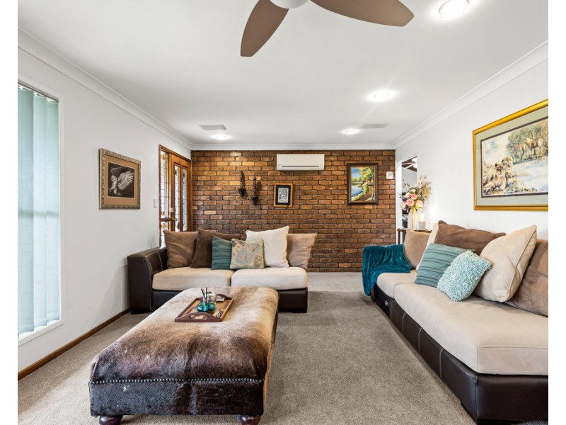 8 Valley View Drive, Meringandan West QLD 4352