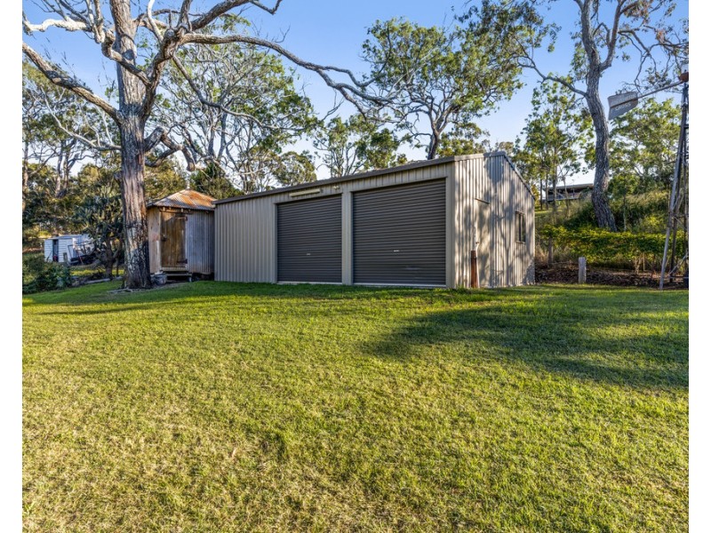 8 Valley View Drive, Meringandan West QLD 4352