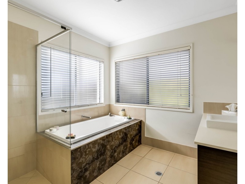 13 Stedman Street, Middle Ridge QLD 4350
