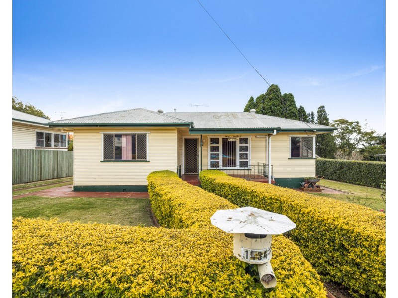 143A South Street, Centenary Heights QLD 4350