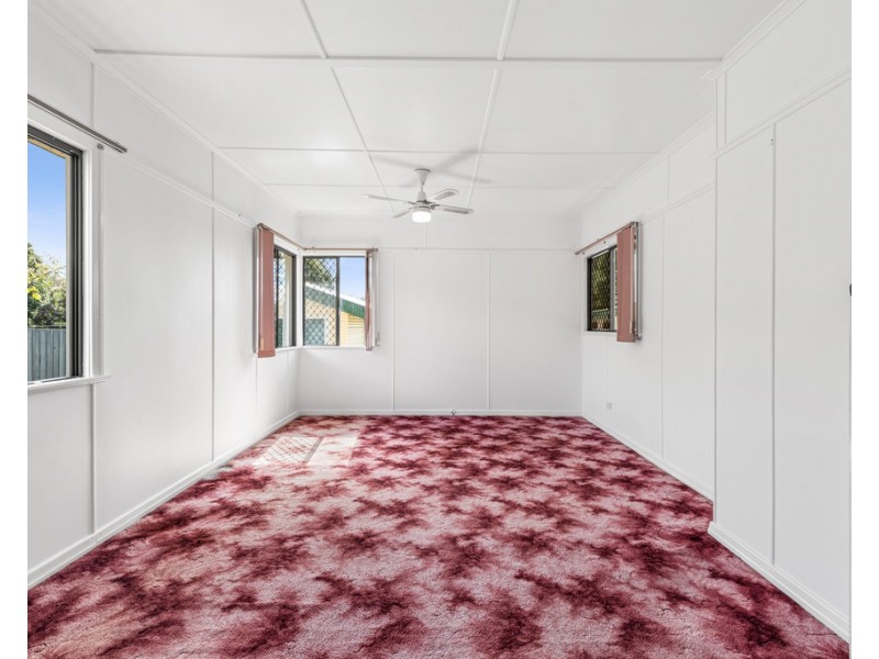 143A South Street, Centenary Heights QLD 4350