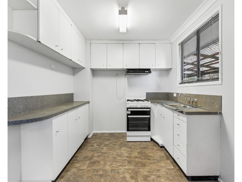 13 Wine Drive, Wilsonton Heights QLD 4350