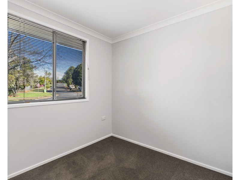 13 Wine Drive, Wilsonton Heights QLD 4350