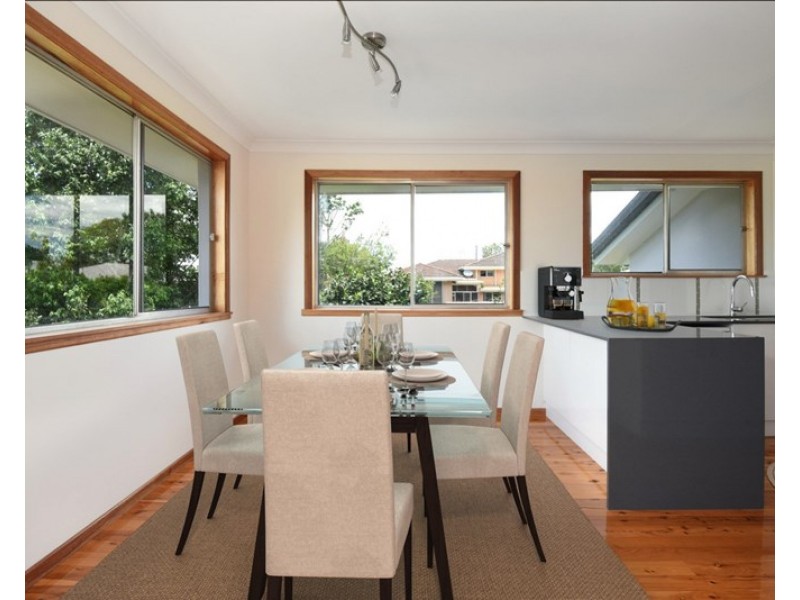 8 Barrymount Crescent, Mount Lofty QLD 4350