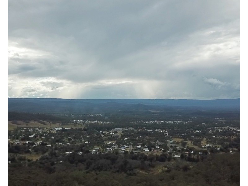 52 Berghofer Drive, Table Top Estate,, Withcott QLD 4352