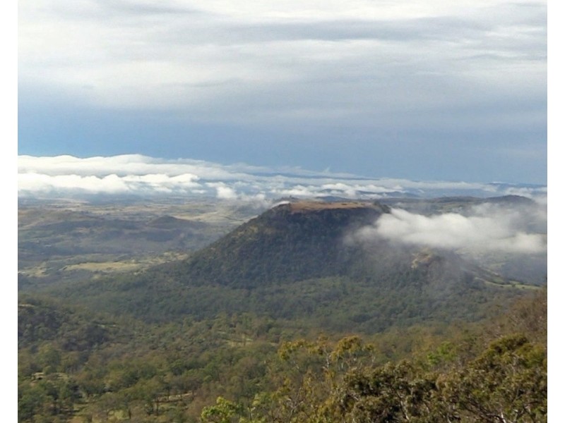 52 Berghofer Drive, Table Top Estate,, Withcott QLD 4352