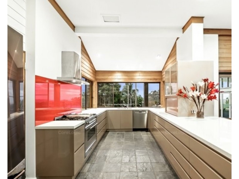10 MCSTAY STREET, Middle Ridge QLD 4350