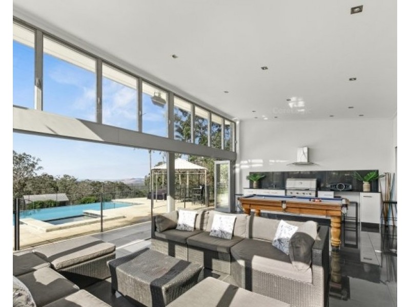 10 MCSTAY STREET, Middle Ridge QLD 4350