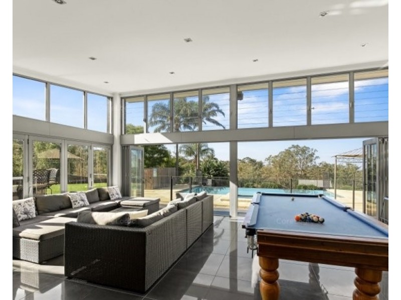 10 MCSTAY STREET, Middle Ridge QLD 4350
