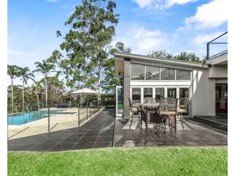 10 MCSTAY STREET, Middle Ridge QLD 4350