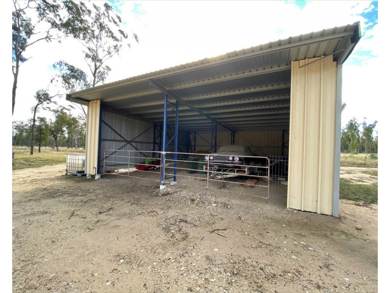 90 Wallaby Drive, Cypress Gardens QLD 4357