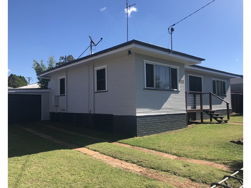 272 Long Street, South Toowoomba QLD 4350