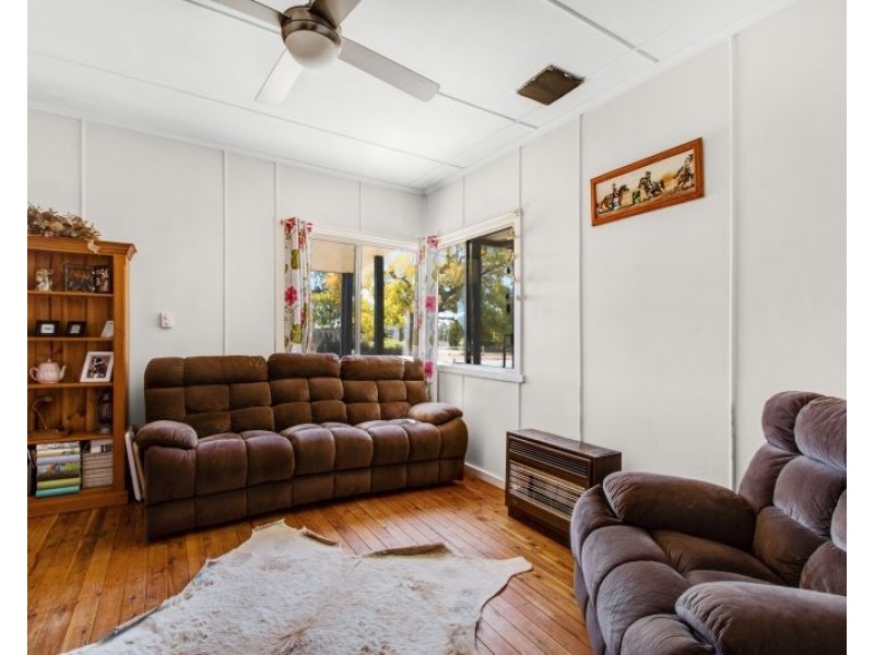 35 Main Street, Mount Tyson QLD 4356