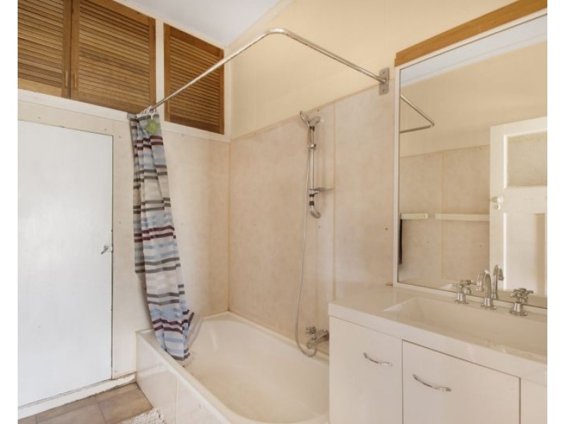 35 Main Street, Mount Tyson QLD 4356