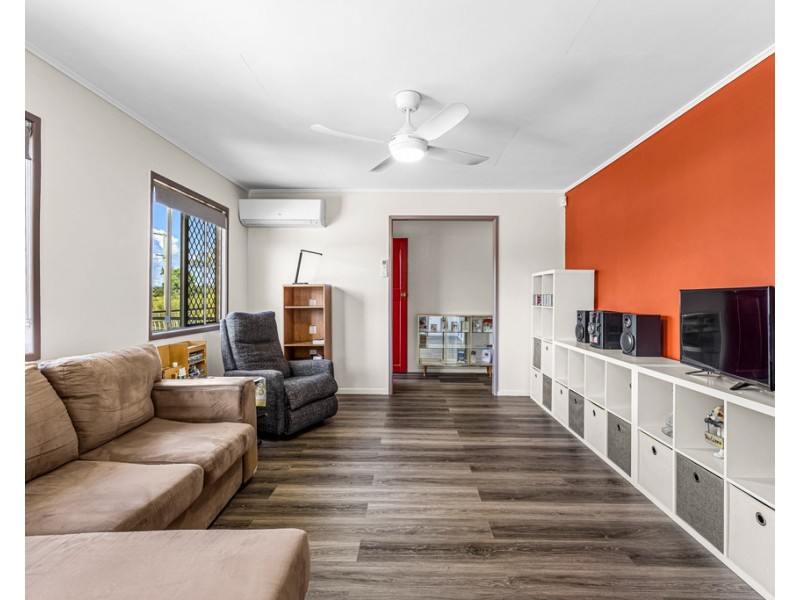 31 Peters Road, Meringandan West QLD 4352