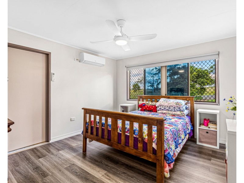 31 Peters Road, Meringandan West QLD 4352